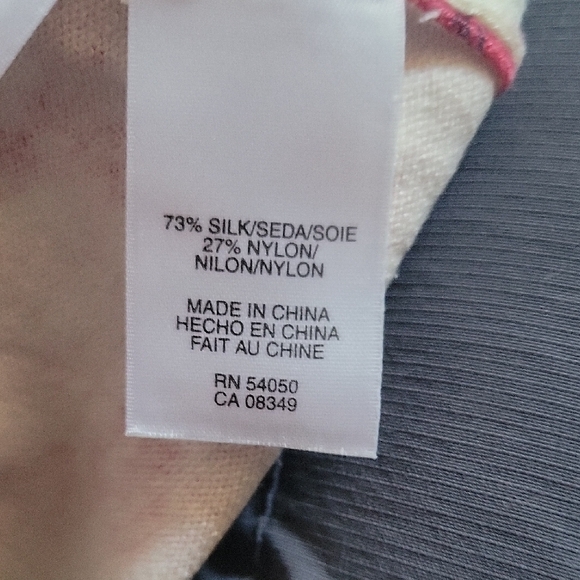 Jones New York Signature Silk Blend Fuscia Floral L/S V-Neck Cardigan - Picture 6 of 8